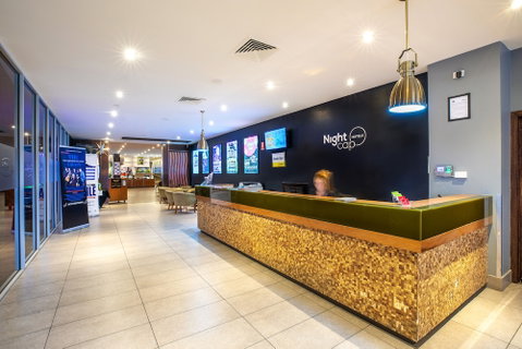 Nightcap At Shoppingtown Hotel - Foster Accommodation 5