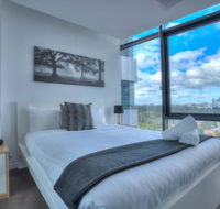ALT Tower Serviced Apartments - Foster Accommodation