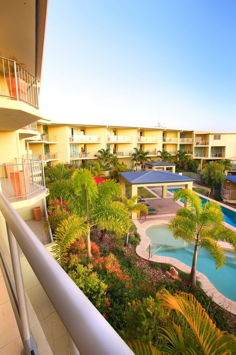 Caloundra Central Apartment Hotel - Foster Accommodation 3