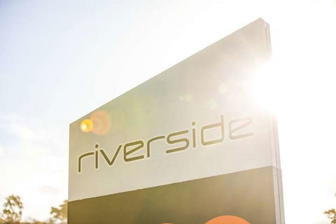 Nightcap At Riverside Hotel - Foster Accommodation 1
