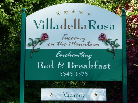 Villa Della Rosa Bed & Breakfast - Foster Accommodation 0