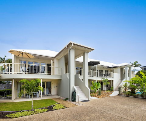Noosa River Palms - Foster Accommodation 0
