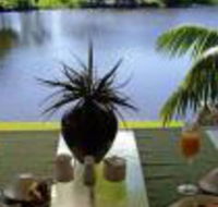 Alexander Lakeside Bed  Breakfast - Foster Accommodation