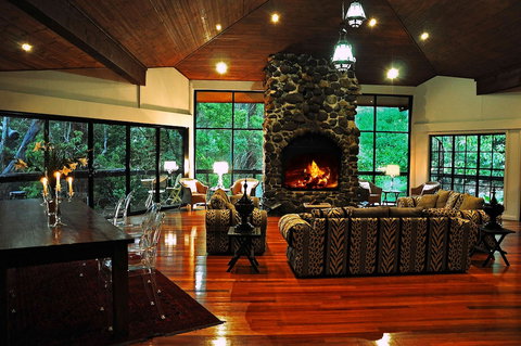 The Escarpment Retreat - Foster Accommodation 6