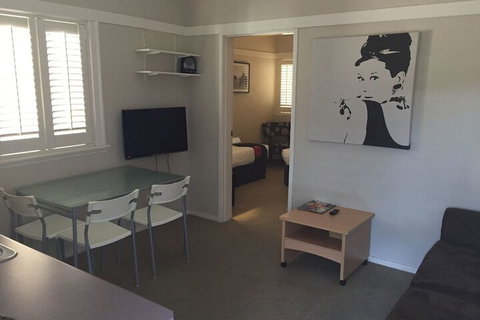 Brisbane Street Studios - Foster Accommodation 4