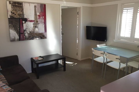 Brisbane Street Studios - Foster Accommodation 7