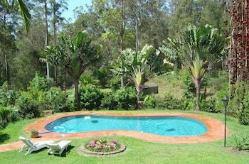 Riviera Bed And Breakfast - Foster Accommodation 2