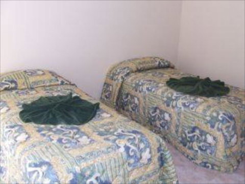 Ambience Holiday Apartments - Foster Accommodation 4