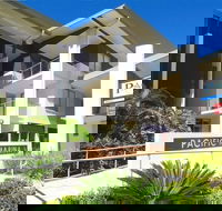 Pacific Marina Apartments - Foster Accommodation