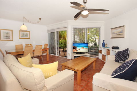 Dockside Mooloolaba - Foster Accommodation 4