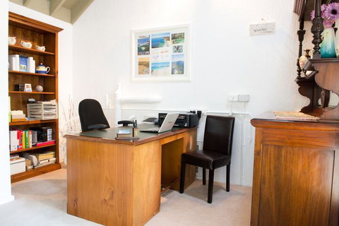 Nelson Bay Bed & Breakfast - Foster Accommodation 7
