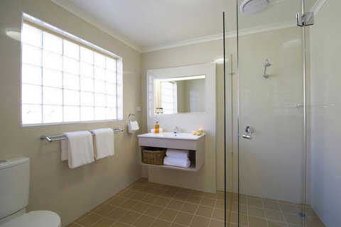 Marty's @ Little Beach - Foster Accommodation 4