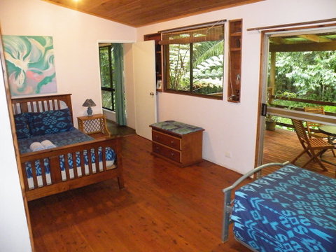 The Epiphyte Bed & Breakfast - Foster Accommodation 4