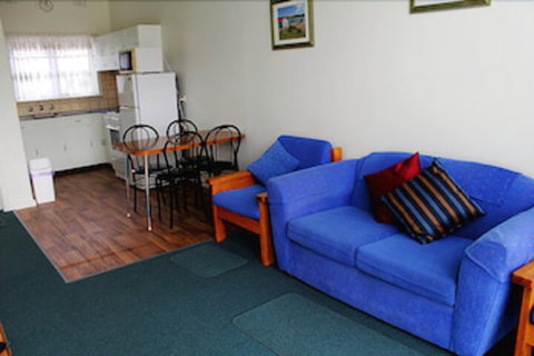Mermaid Holiday Units - Foster Accommodation 5