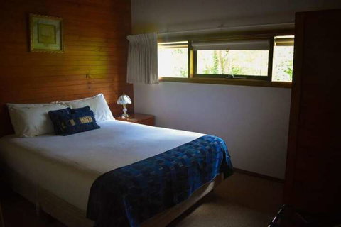 Clarendon Chalets - Foster Accommodation 4