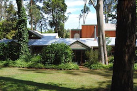 Clarendon Chalets - Foster Accommodation 0