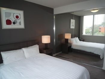 Wyndel Apartments - Harbour Watch - Foster Accommodation 6