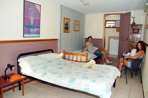 Woolshed Eco Lodge - Foster Accommodation 6