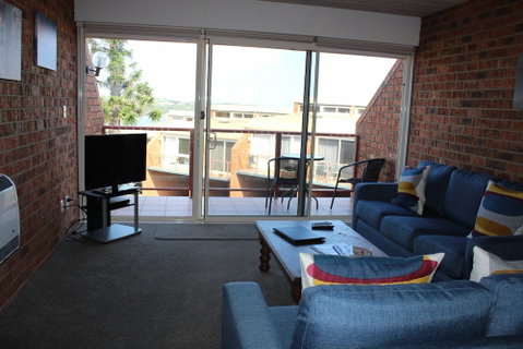 Pacific Heights Holiday Apartments & Munn's Tower House - Foster Accommodation 1