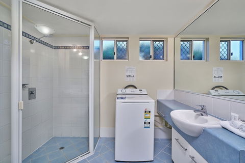 North Cove Waterfront Suites - Foster Accommodation 4