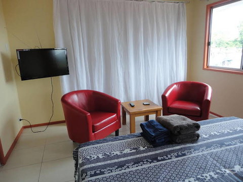 The Pixy Bed & Breakfast - Foster Accommodation 6