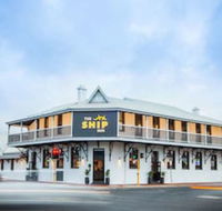 Nightcap at the Ship Inn - Foster Accommodation