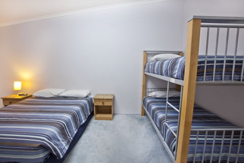 Banjo Paterson Inn - Foster Accommodation 2