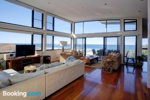 ROCKPOOL (4 Night Min) - Foster Accommodation 7