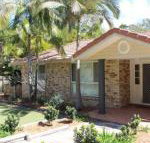 FRANGIPANI BEACH HOUSE PET FRIENDLY 22 Belbourie Cres Boomerang Beach - Foster Accommodation