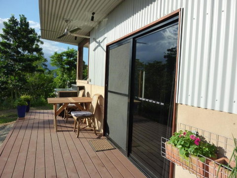 Wompoo Eco Retreat - Foster Accommodation 2