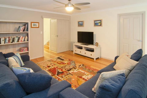 Tranquility - Foster Accommodation 6