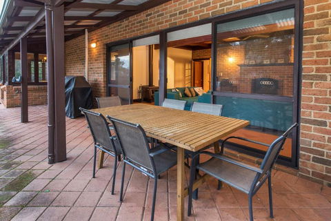 A Hidden Bush Delight - Foster Accommodation 3