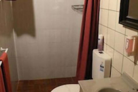 The Underground Motel - Foster Accommodation 4