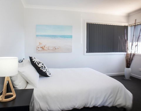 Bircoo Cottage Beach & Golf Getaway - Foster Accommodation 1
