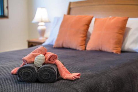 Luxury Beach Unit Dolphin Heads - Foster Accommodation 4