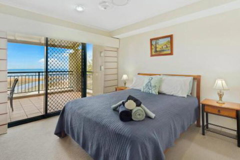 Luxury Beach Unit Dolphin Heads - Foster Accommodation 2
