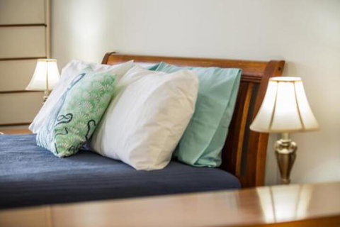 Luxury Beach Unit Dolphin Heads - Foster Accommodation 6