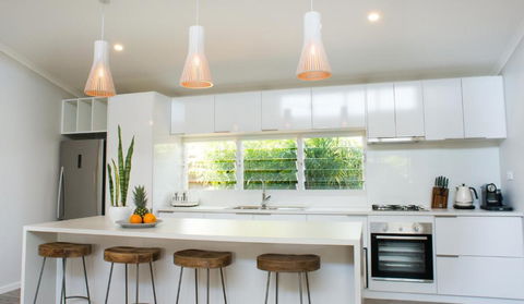 Sols Place Boutique Pool Villas - Foster Accommodation 6