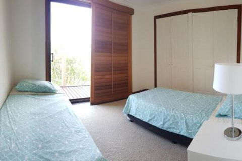 Million Dollar Views To Gold Coast - Foster Accommodation 3