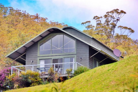 SkyView Villa - Foster Accommodation 1