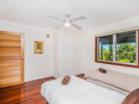 Pacifica 2 Opposite The Beach At Brooms Head - Foster Accommodation 2