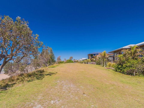 Pacifica 2 Opposite The Beach At Brooms Head - Foster Accommodation 4