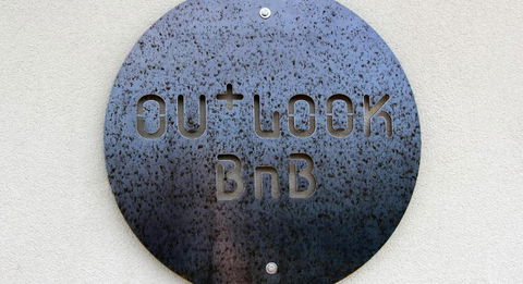 Ou+look BnB - Foster Accommodation 1