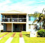 Paradise by the Beach - Foster Accommodation