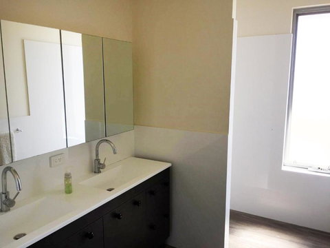 Blue Sky Apartment - Foster Accommodation 4