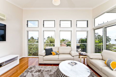 Beachside Haven Your Perfect Oasis Home - Foster Accommodation 7