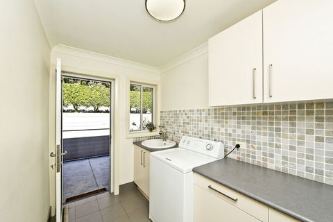 Beachside Haven Your Perfect Oasis Home - Foster Accommodation 2