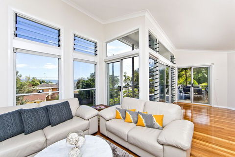 Beachside Haven Your Perfect Oasis Home - Foster Accommodation 6