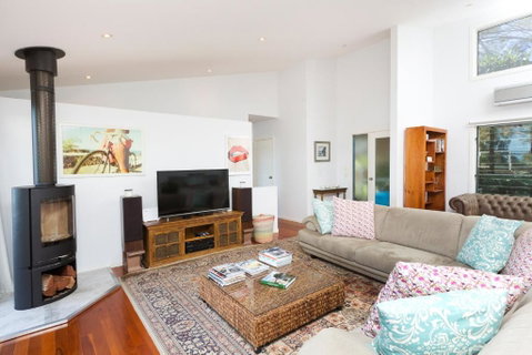 Booti Booti Lakehouse - Foster Accommodation 6
