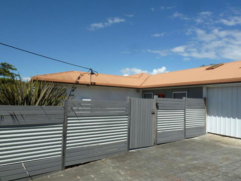 Panoramic Views On Walter - Foster Accommodation 1